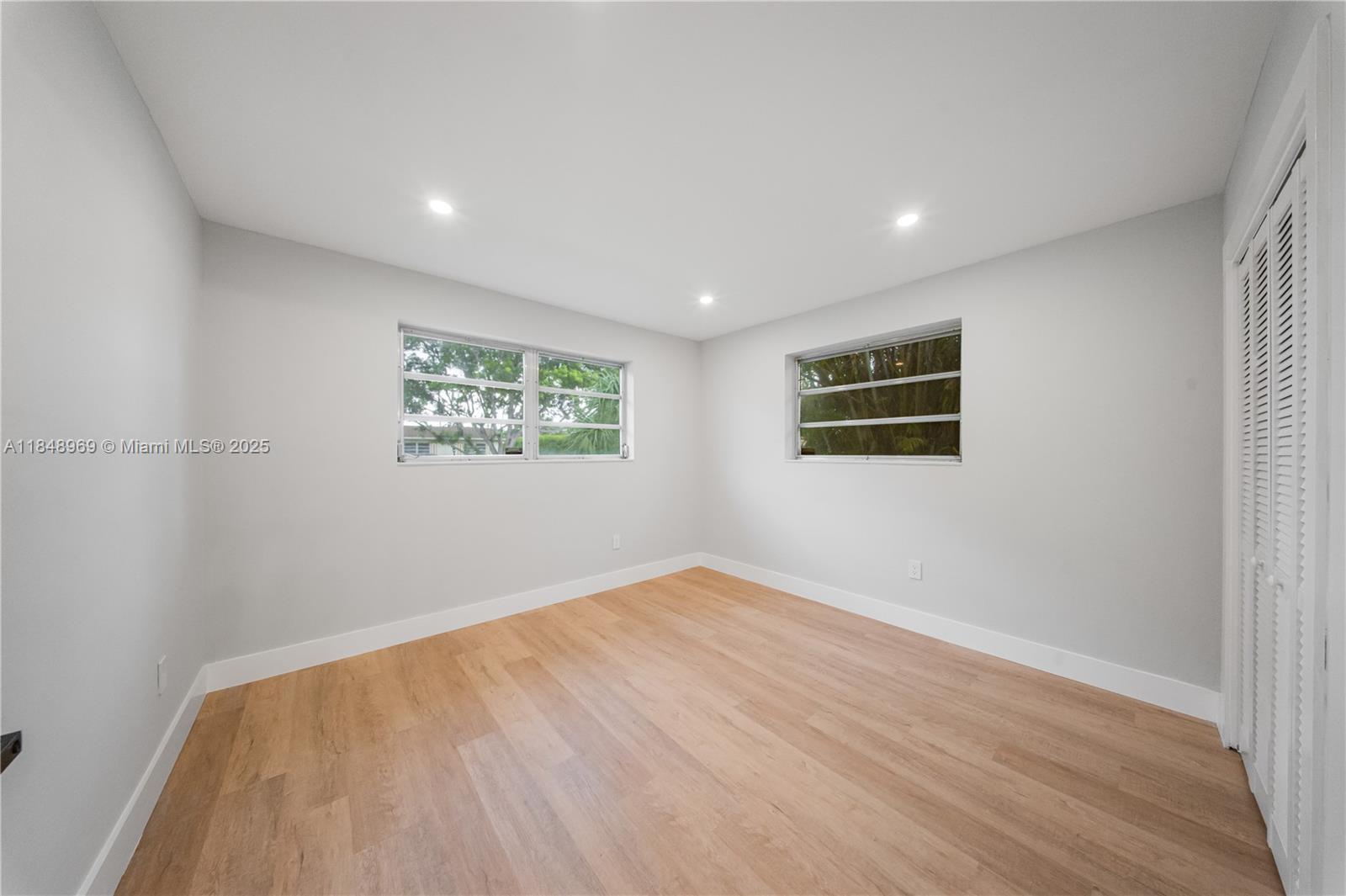 10420 SW 98th St Miami, FL 33176