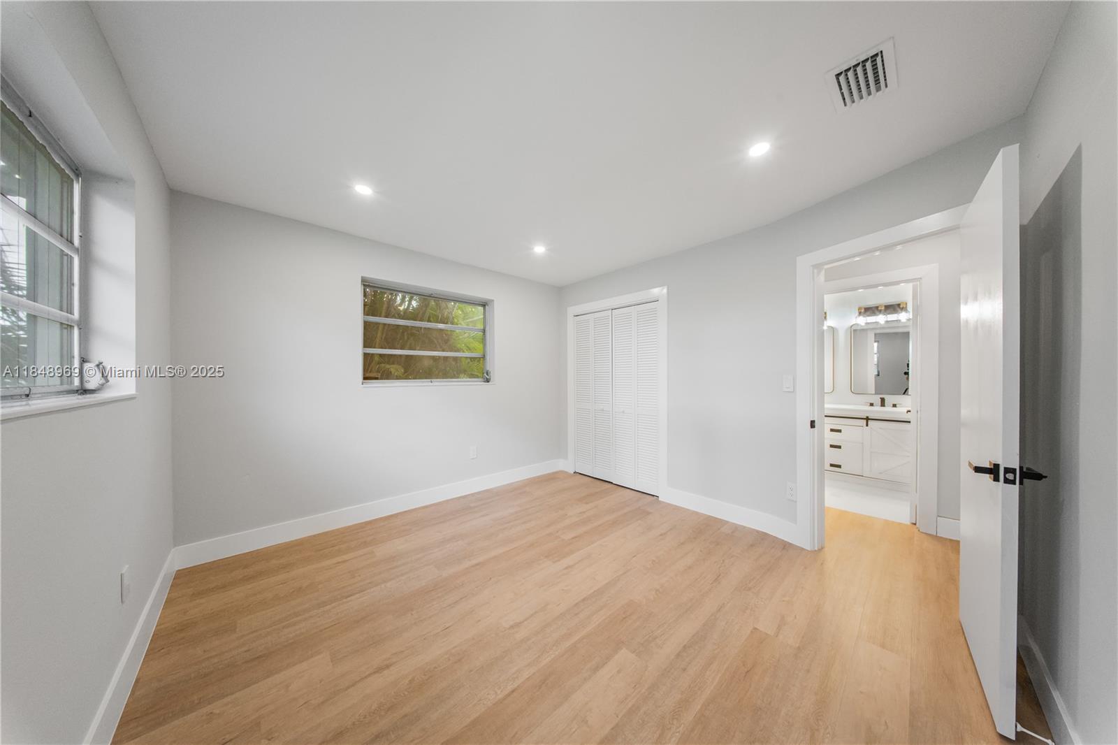 10420 SW 98th St Miami, FL 33176