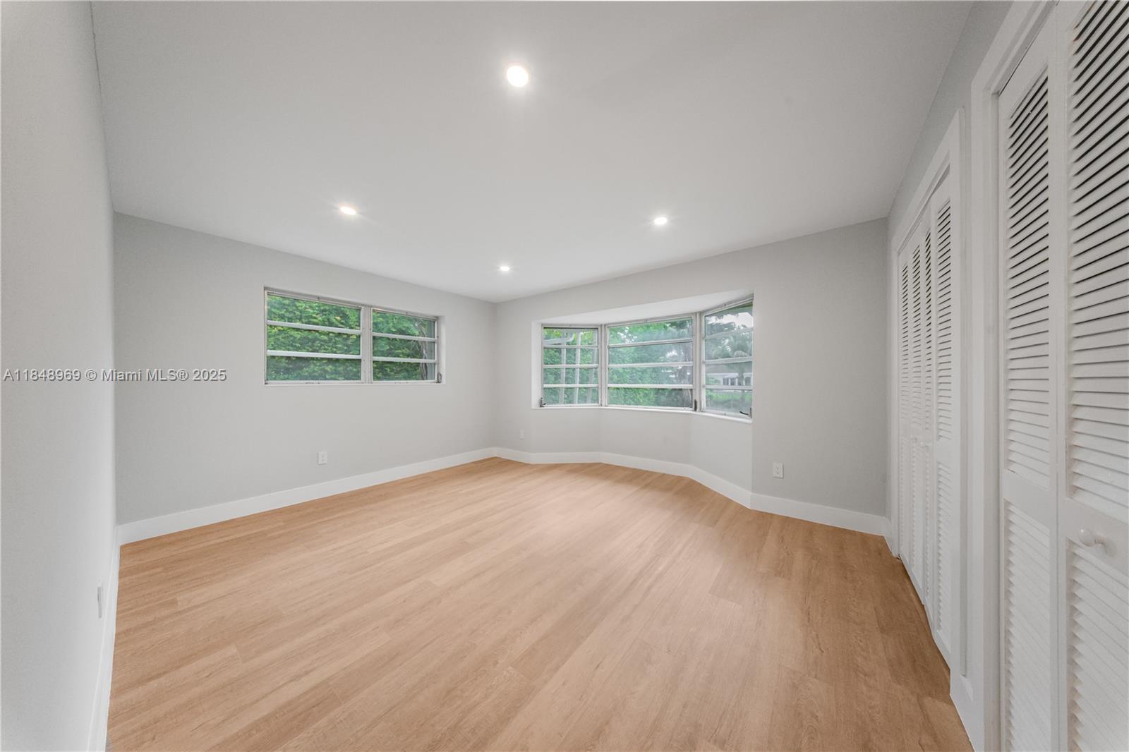 10420 SW 98th St Miami, FL 33176