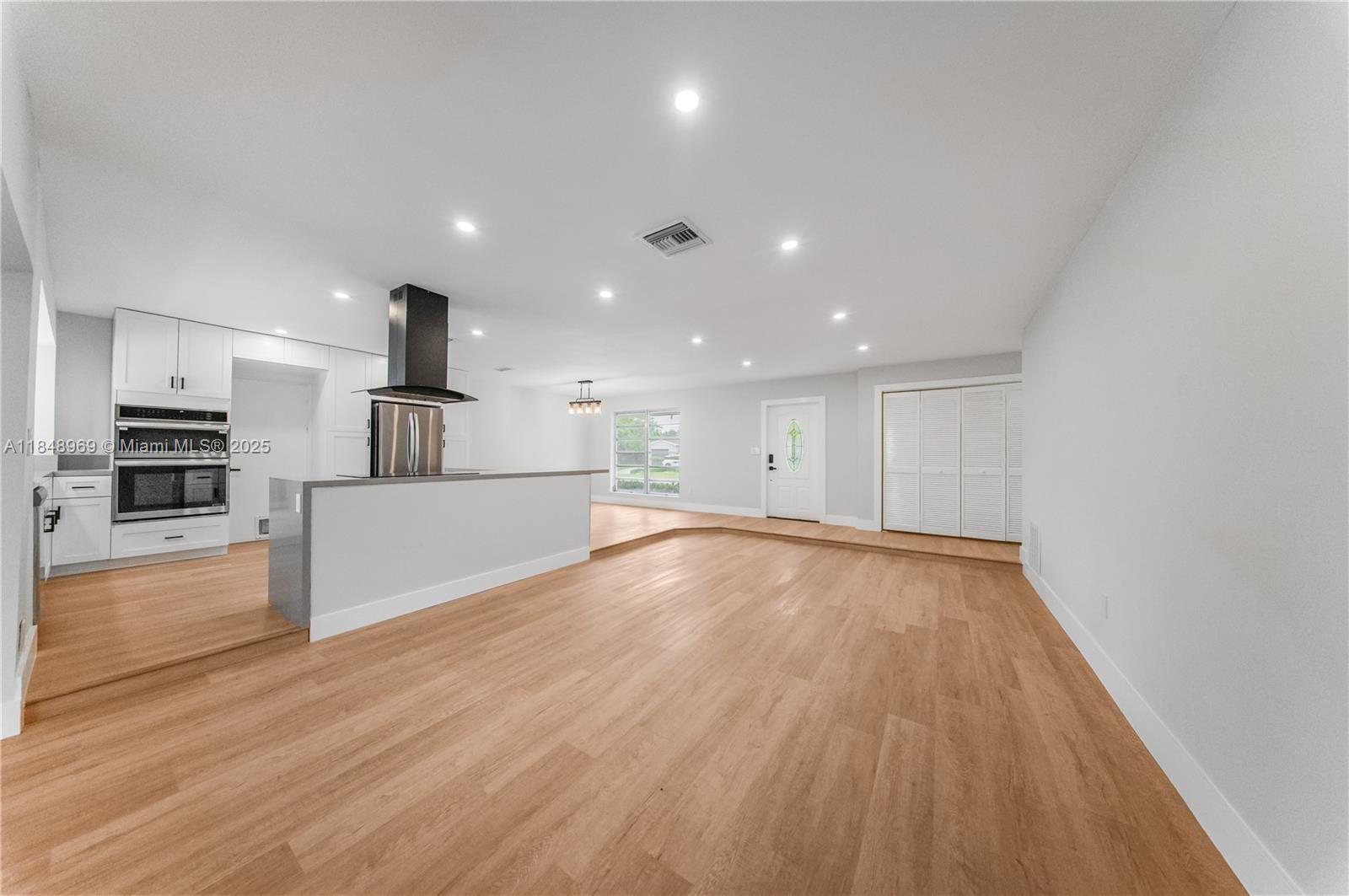 10420 SW 98th St Miami, FL 33176