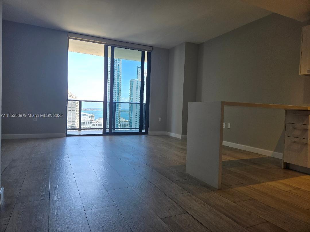 image BRICKELL HEIGHTS EAST4