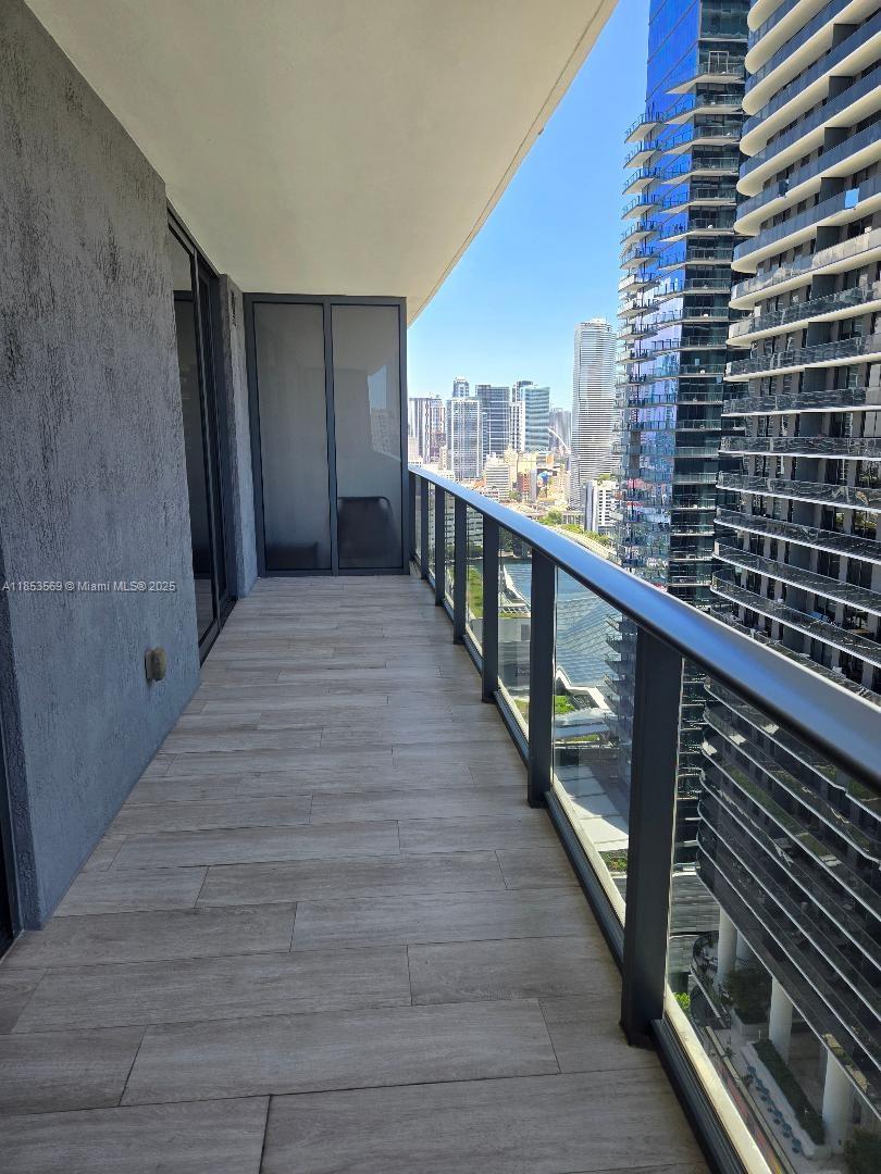 image BRICKELL HEIGHTS EAST6