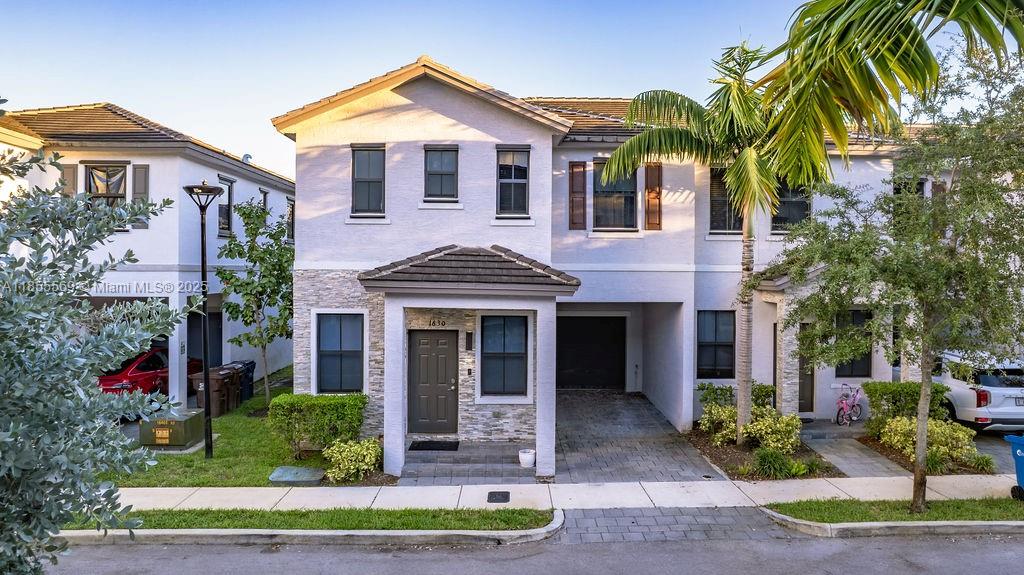 1630 SW 28th St