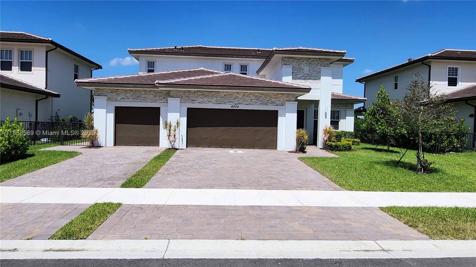 4255 SW 123rd Ter