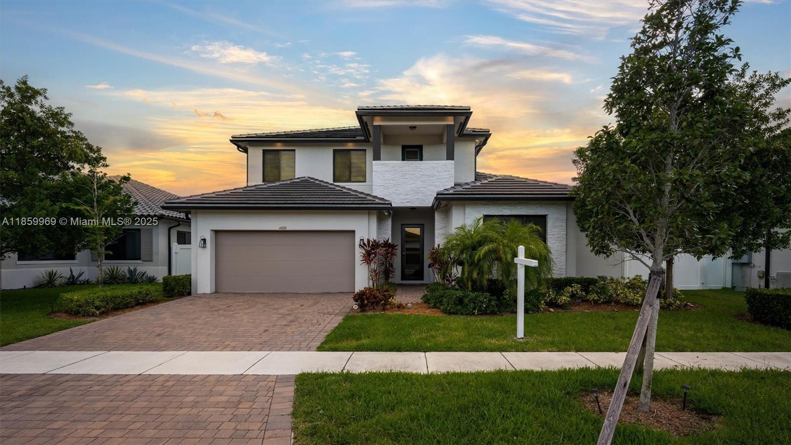 4406 SW 176th Ave