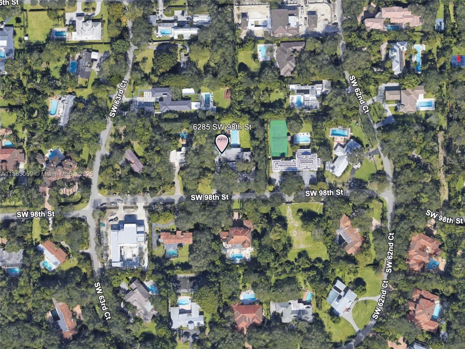 6285 SW 98th St Pinecrest, FL 33156