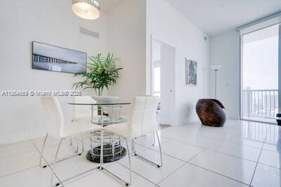 image Opera Tower Condo9