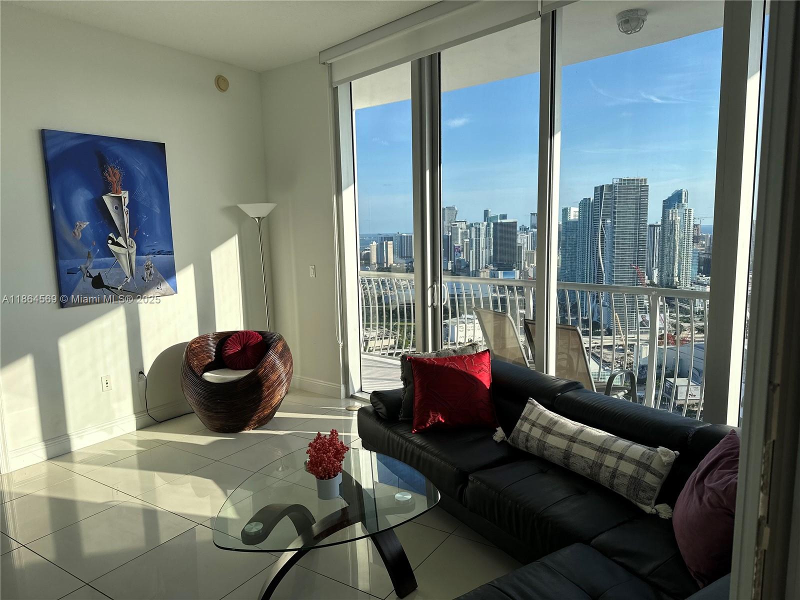 image Opera Tower Condo10