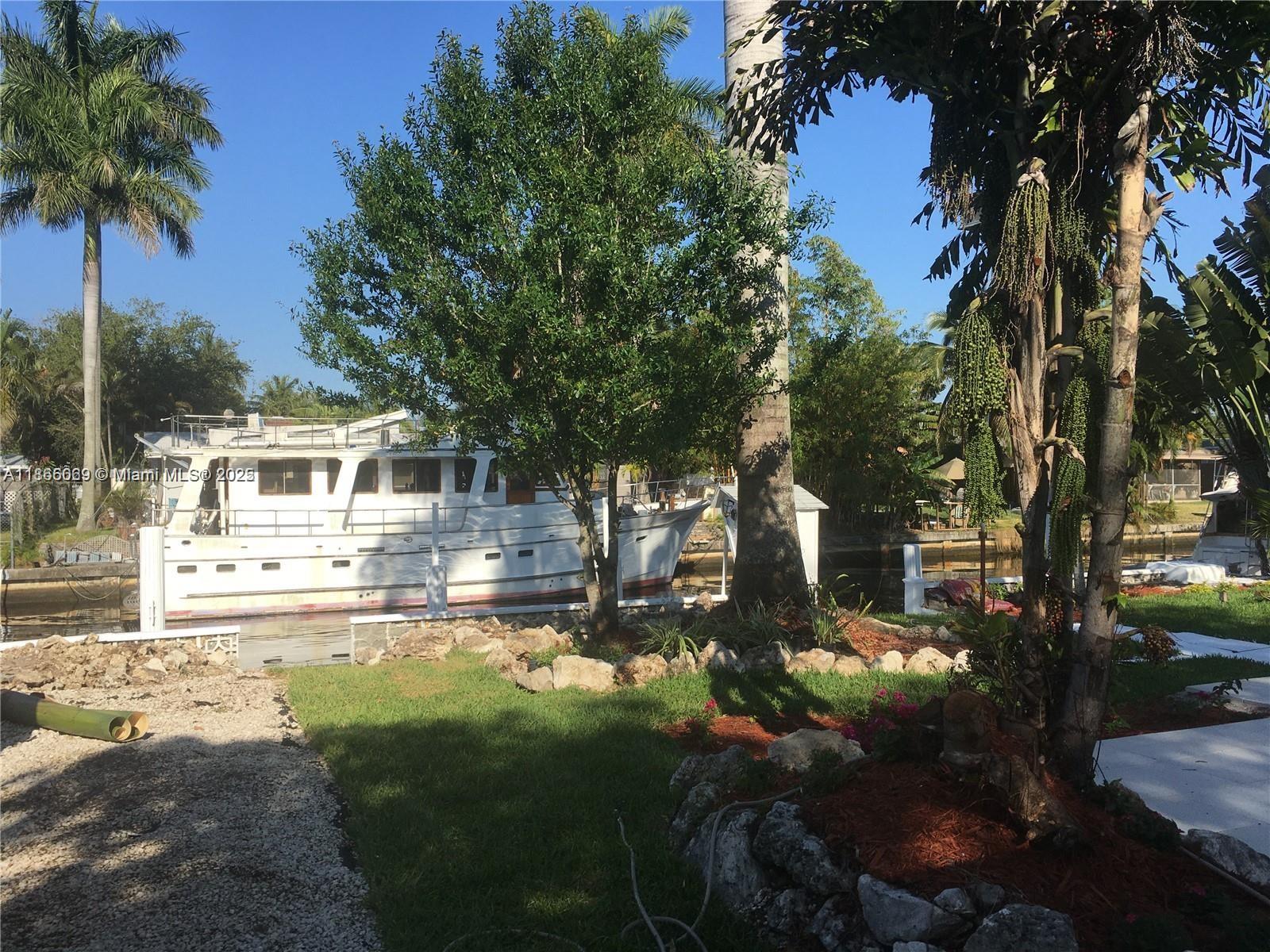2507 Andros Ln