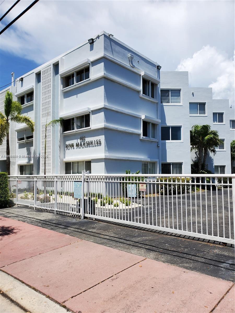 1185 Marseille Dr #209