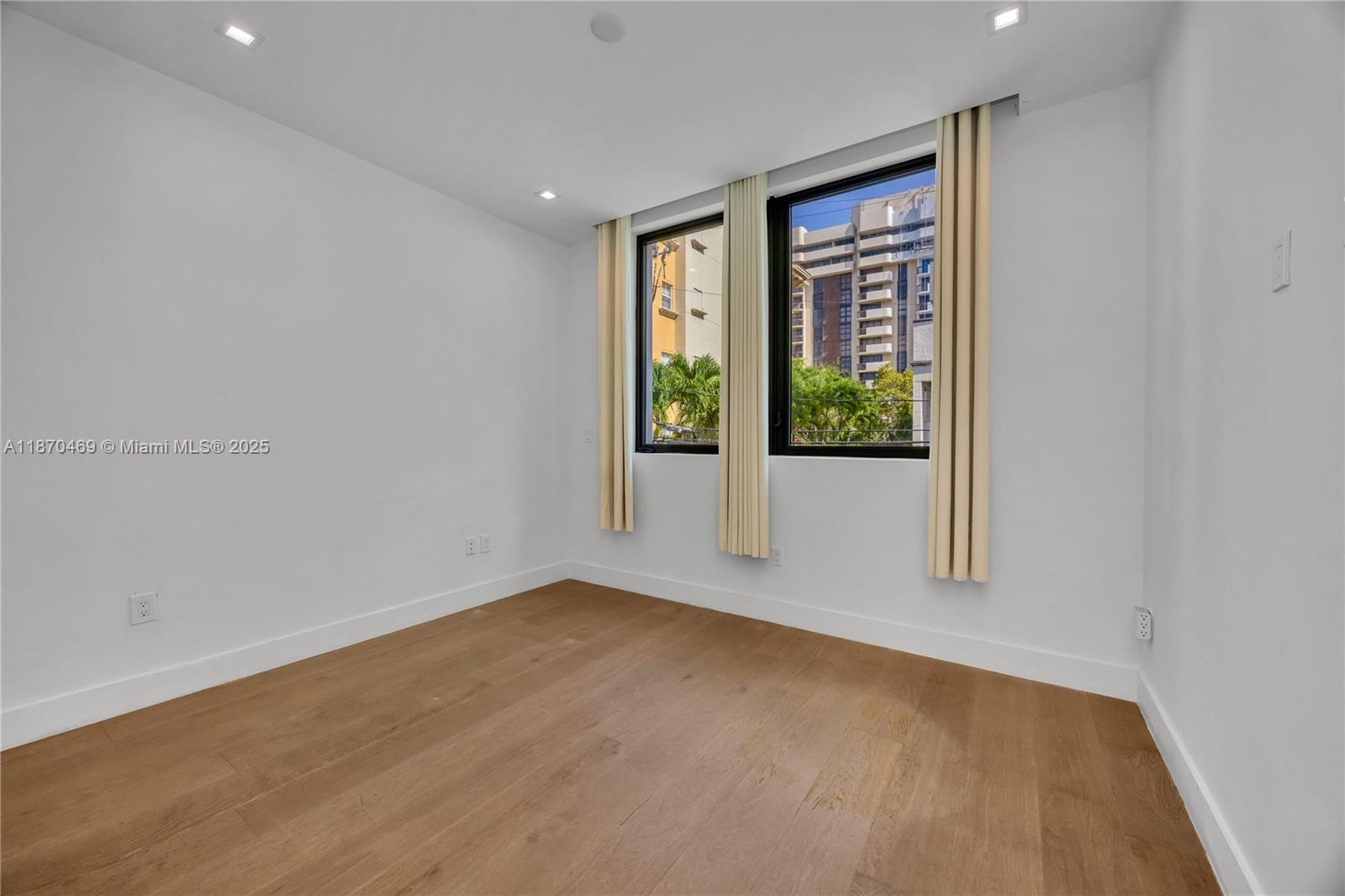 617 Almeria Ave Coral Gables, FL 33134