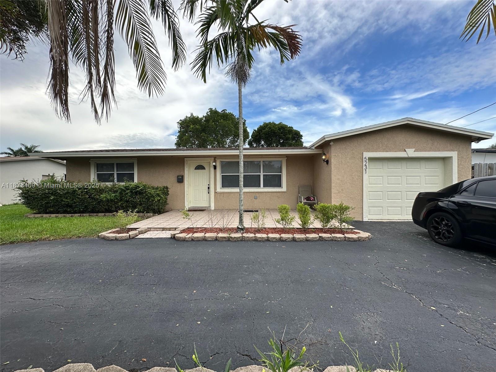 5231 SW 89th Ave