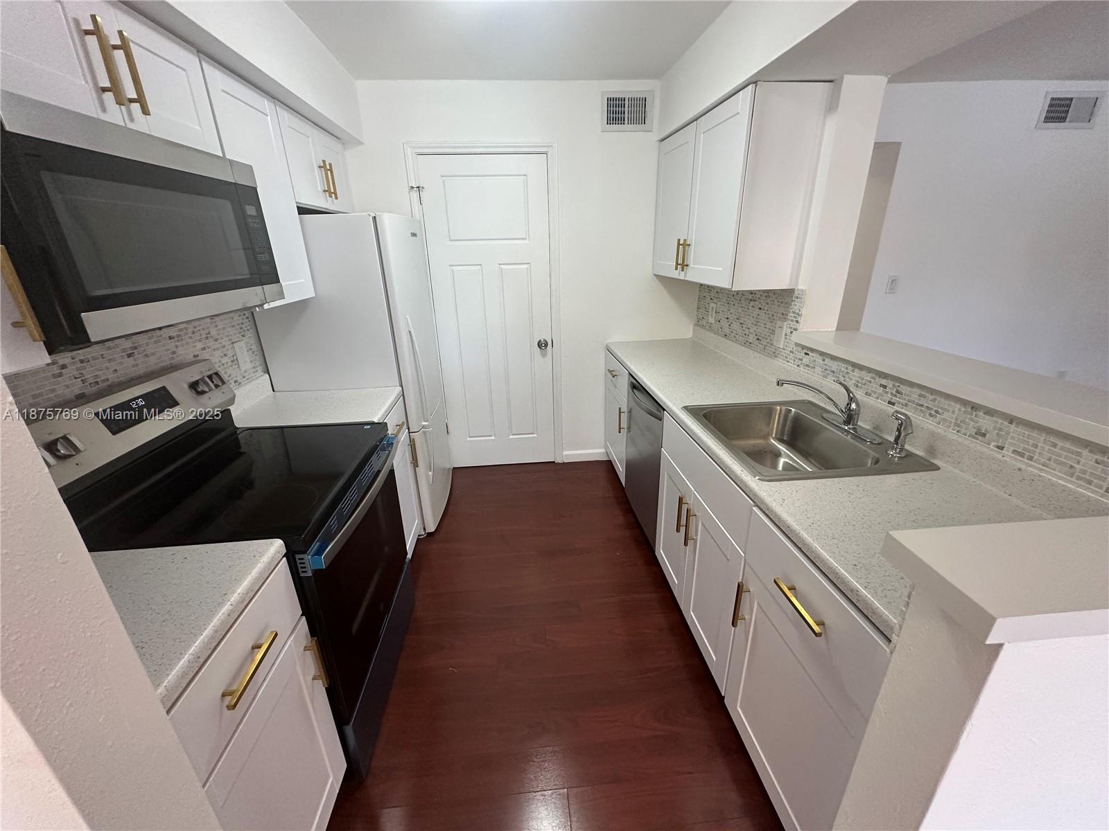 2341 NW 33rd St #409