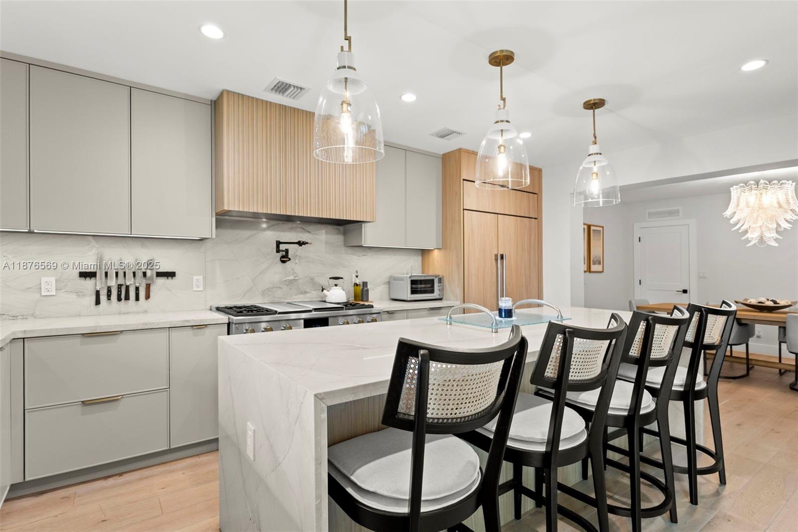 10560 NE 2nd Ct Miami Shores, FL 33138