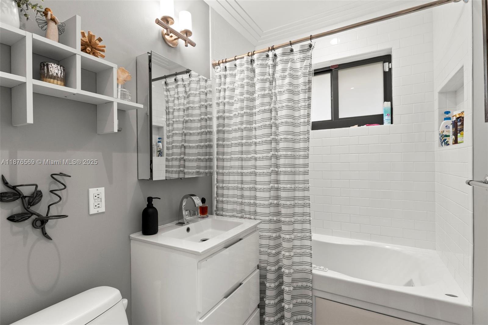 10560 NE 2nd Ct Miami Shores, FL 33138