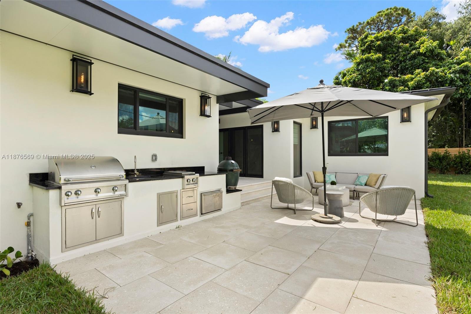 10560 NE 2nd Ct Miami Shores, FL 33138