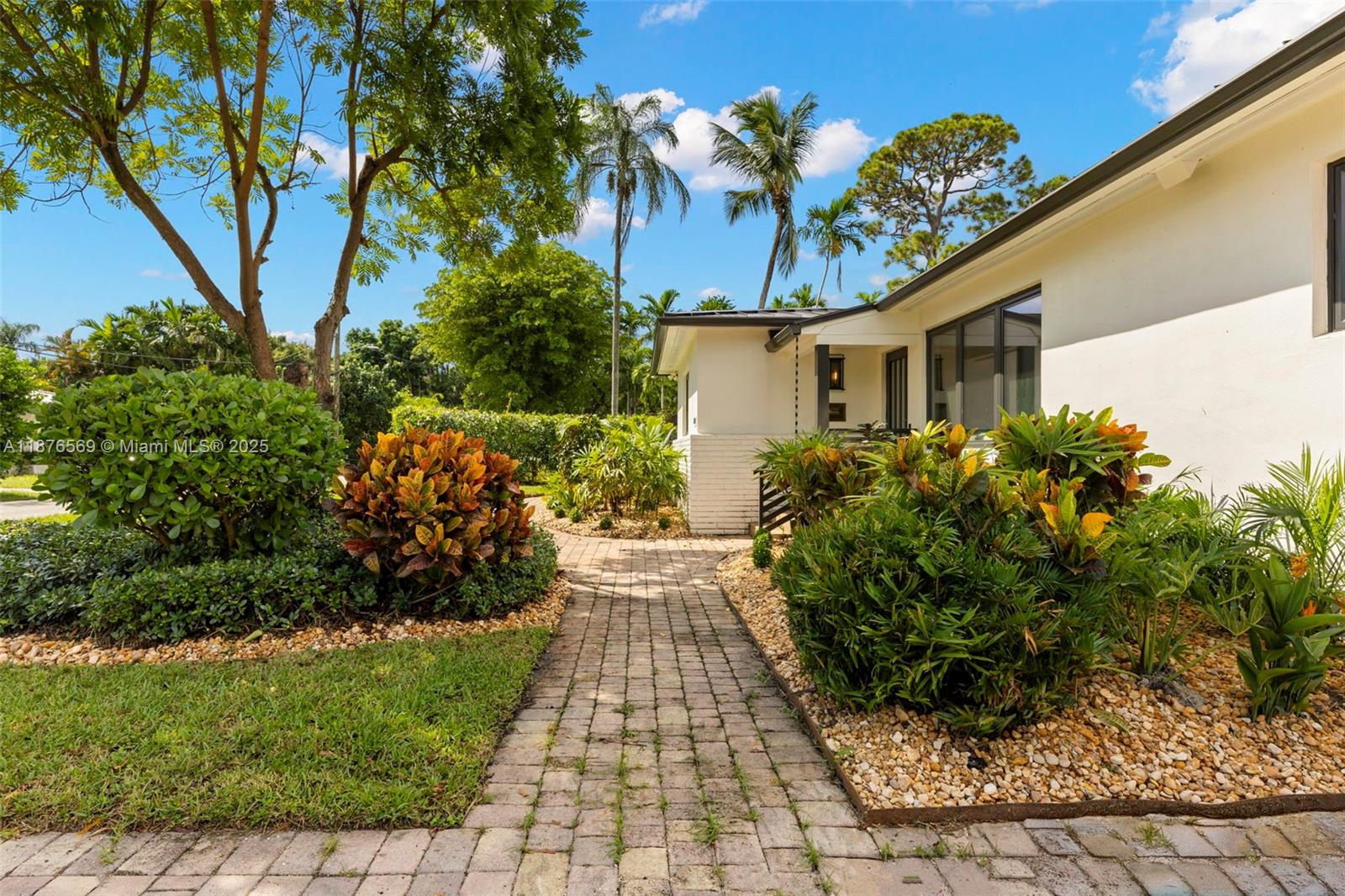 10560 NE 2nd Ct Miami Shores, FL 33138