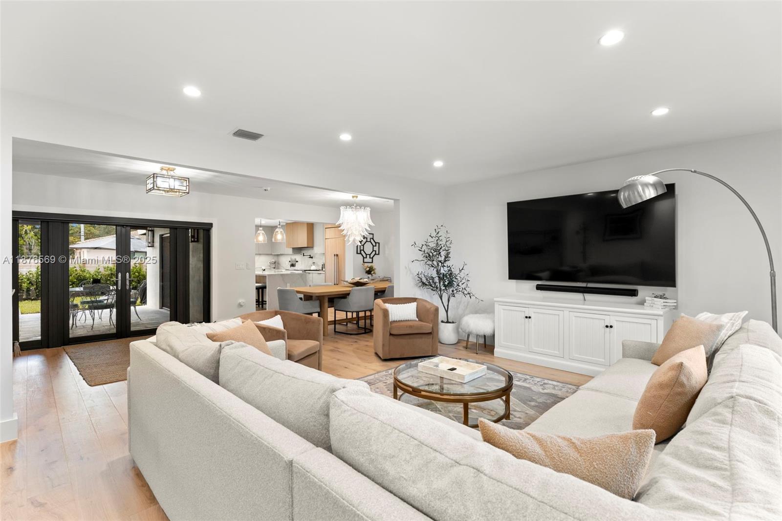 10560 NE 2nd Ct Miami Shores, FL 33138