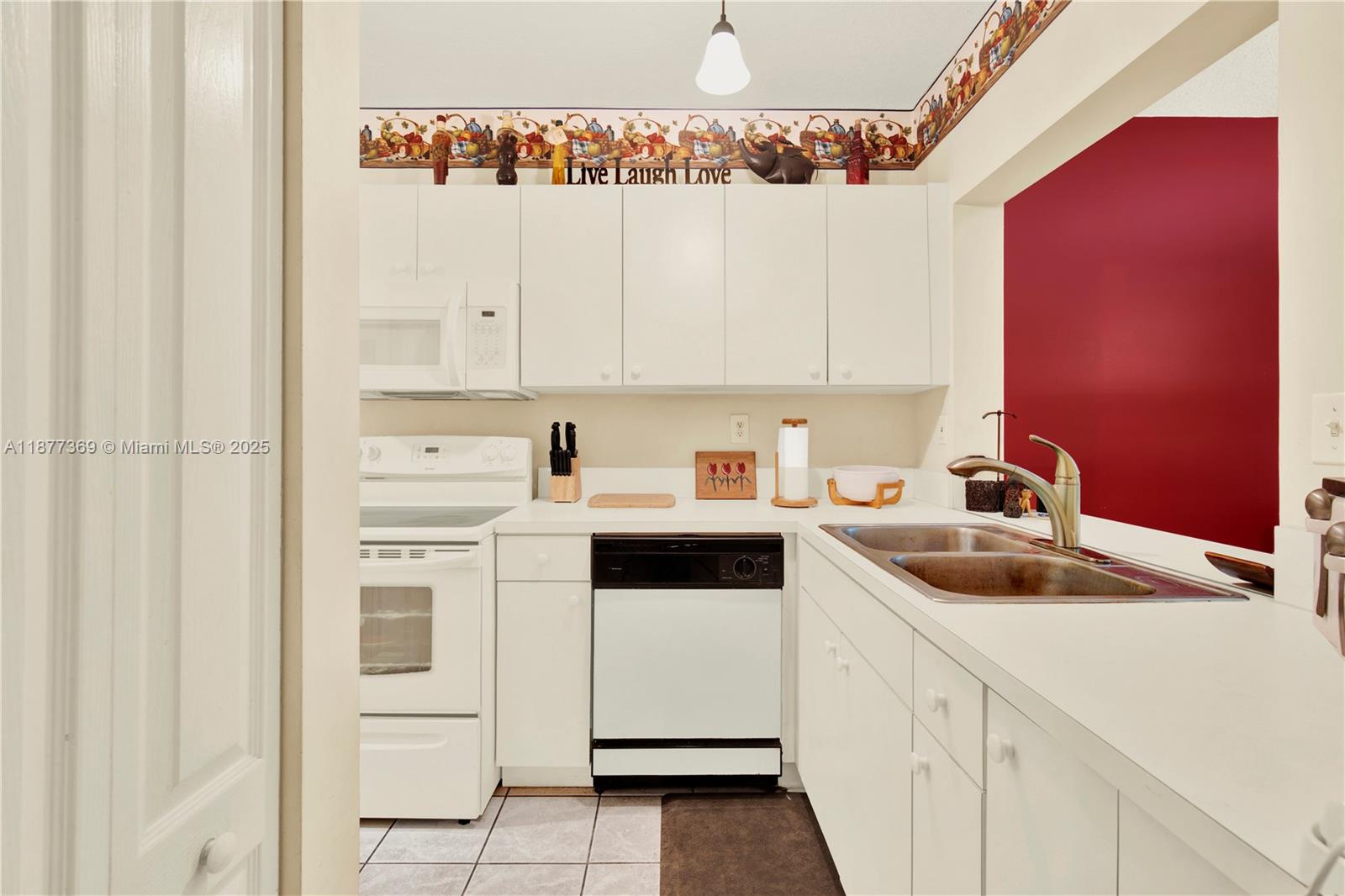 8210 NW 10th St #14,Miami, FL 33126