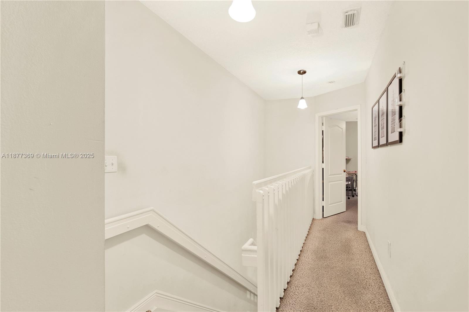 8210 NW 10th St #14,Miami, FL 33126