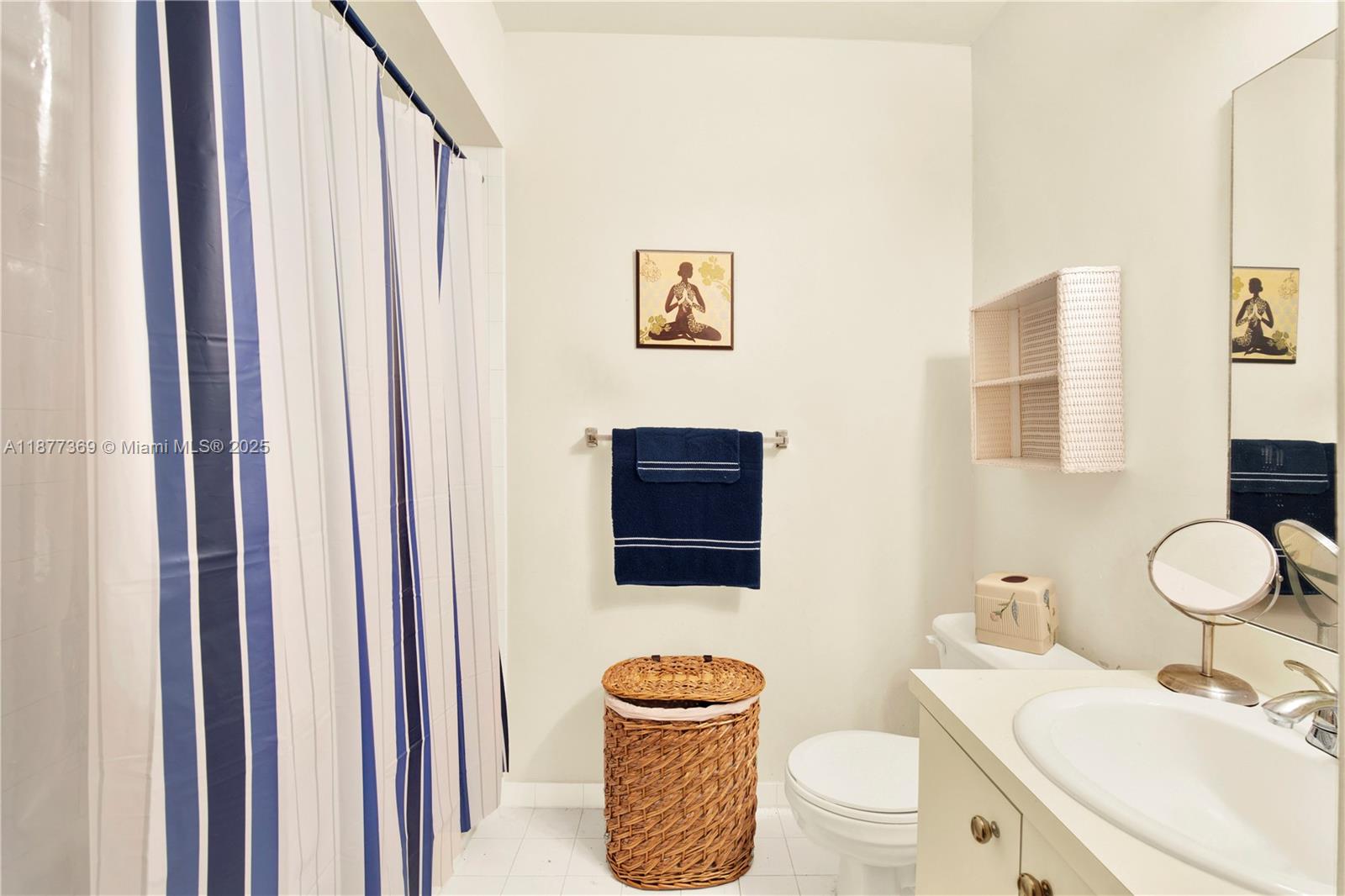 8210 NW 10th St #14,Miami, FL 33126