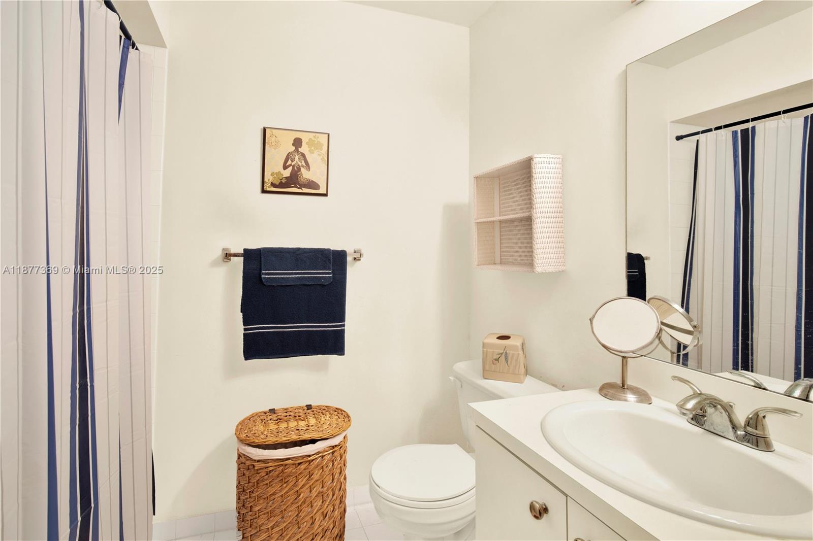 8210 NW 10th St #14,Miami, FL 33126