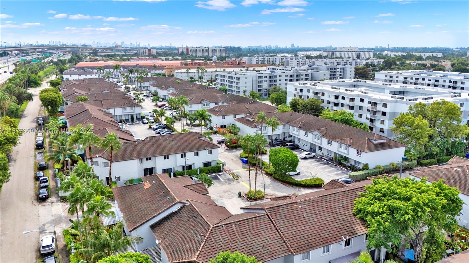 8210 NW 10th St #14,Miami, FL 33126