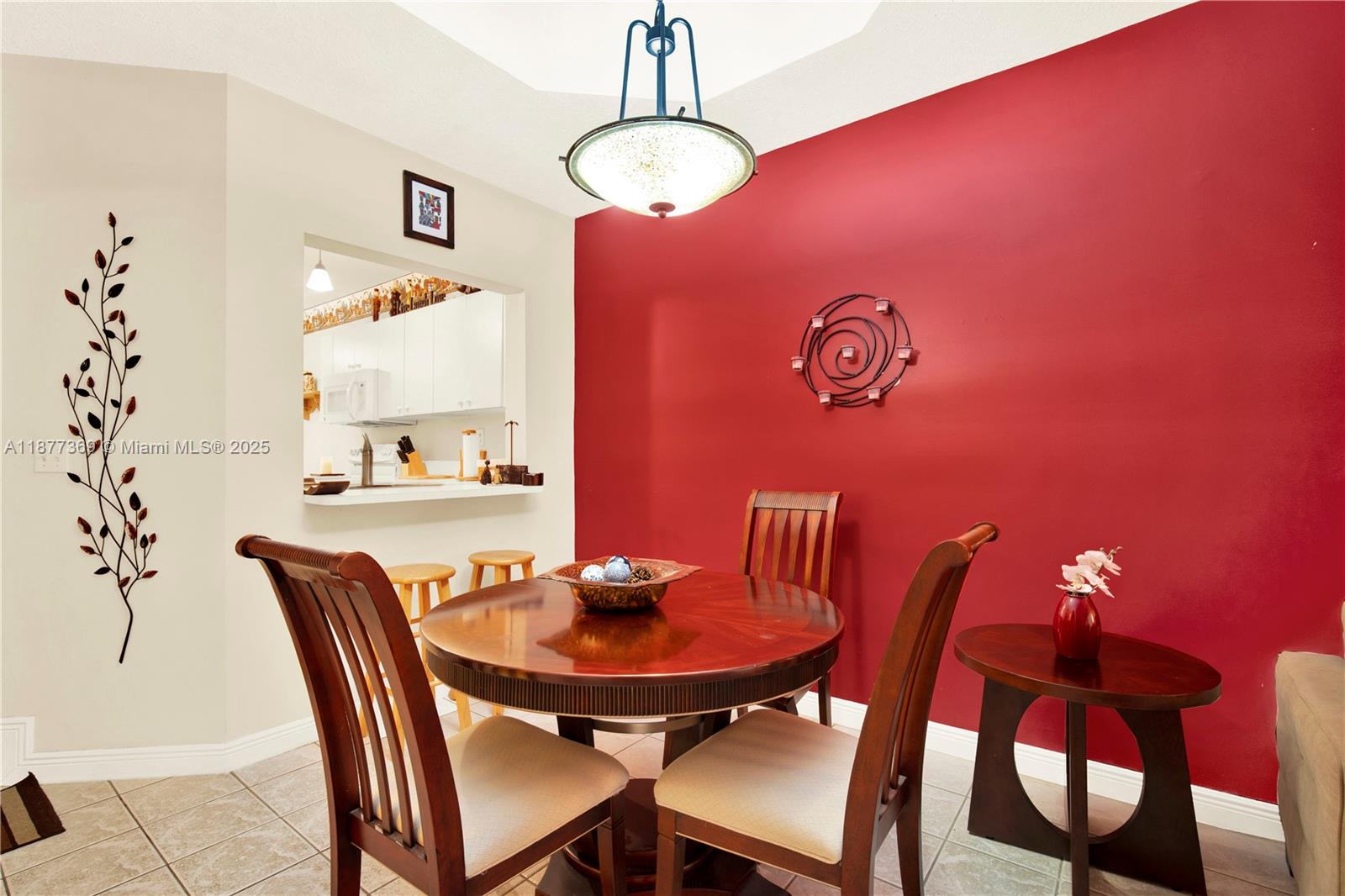 8210 NW 10th St #14,Miami, FL 33126