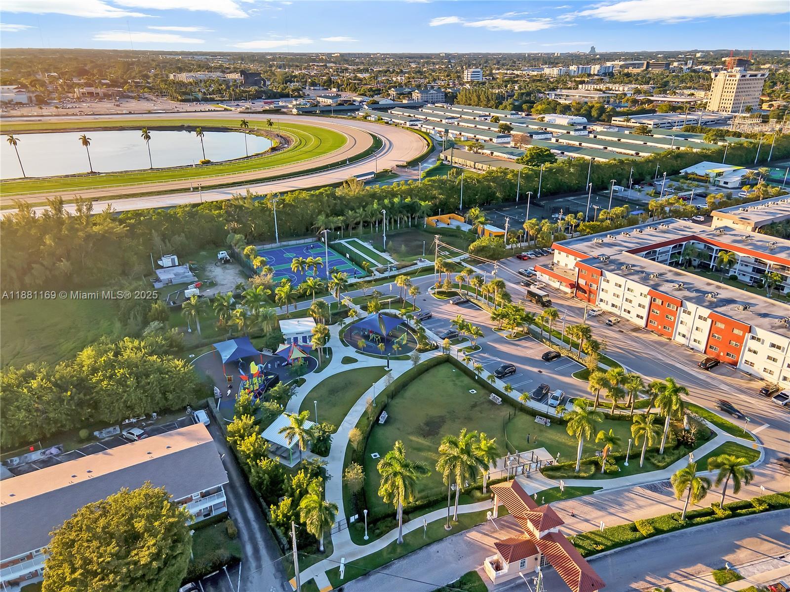 496 Holiday Dr Hallandale Beach, FL 33009