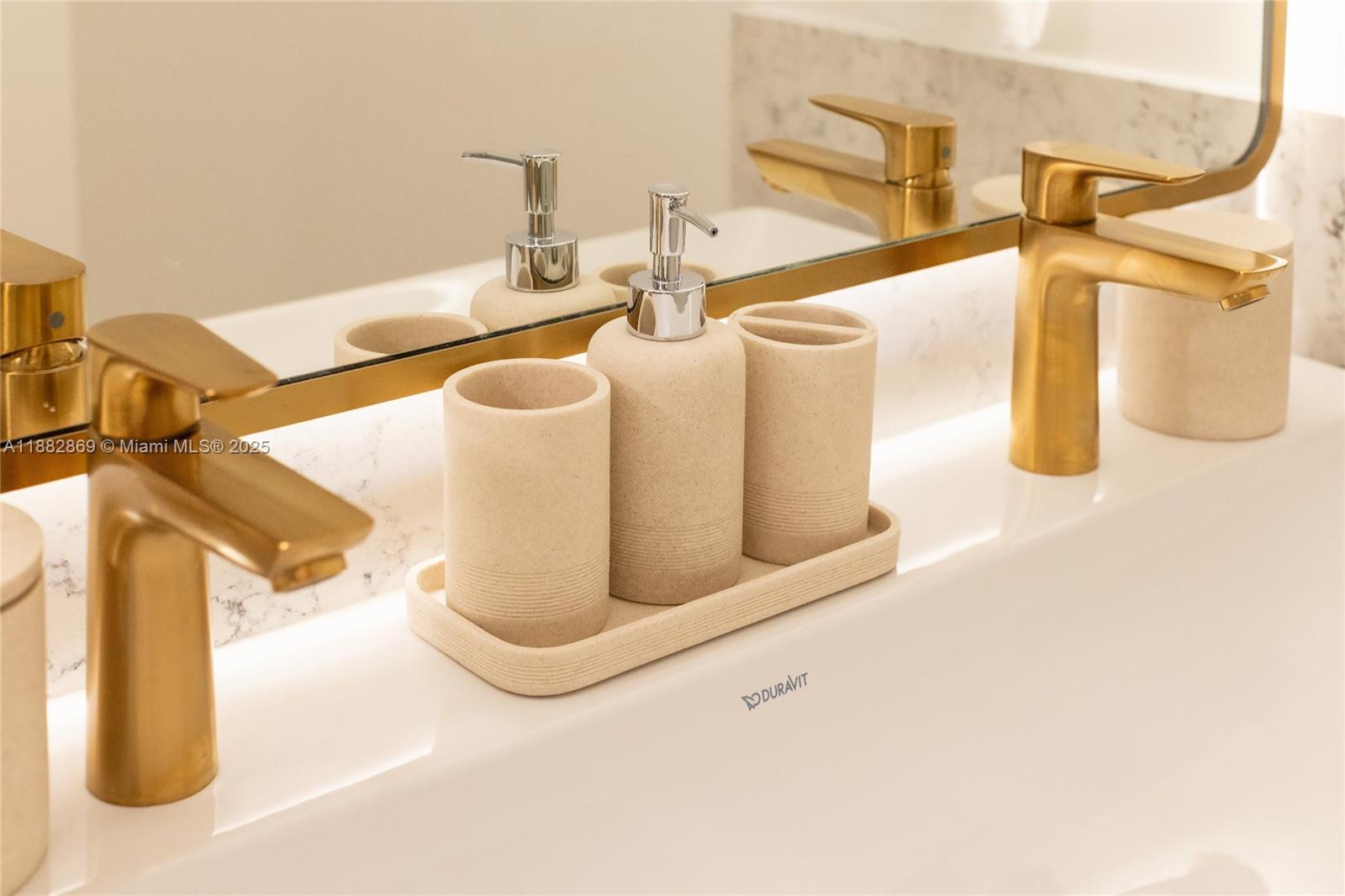 image Gale Residences11