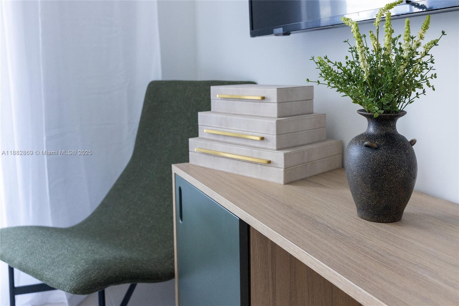 image Gale Residences21
