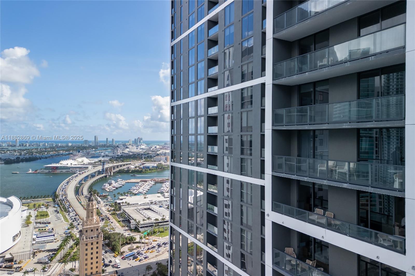 image Gale Residences31