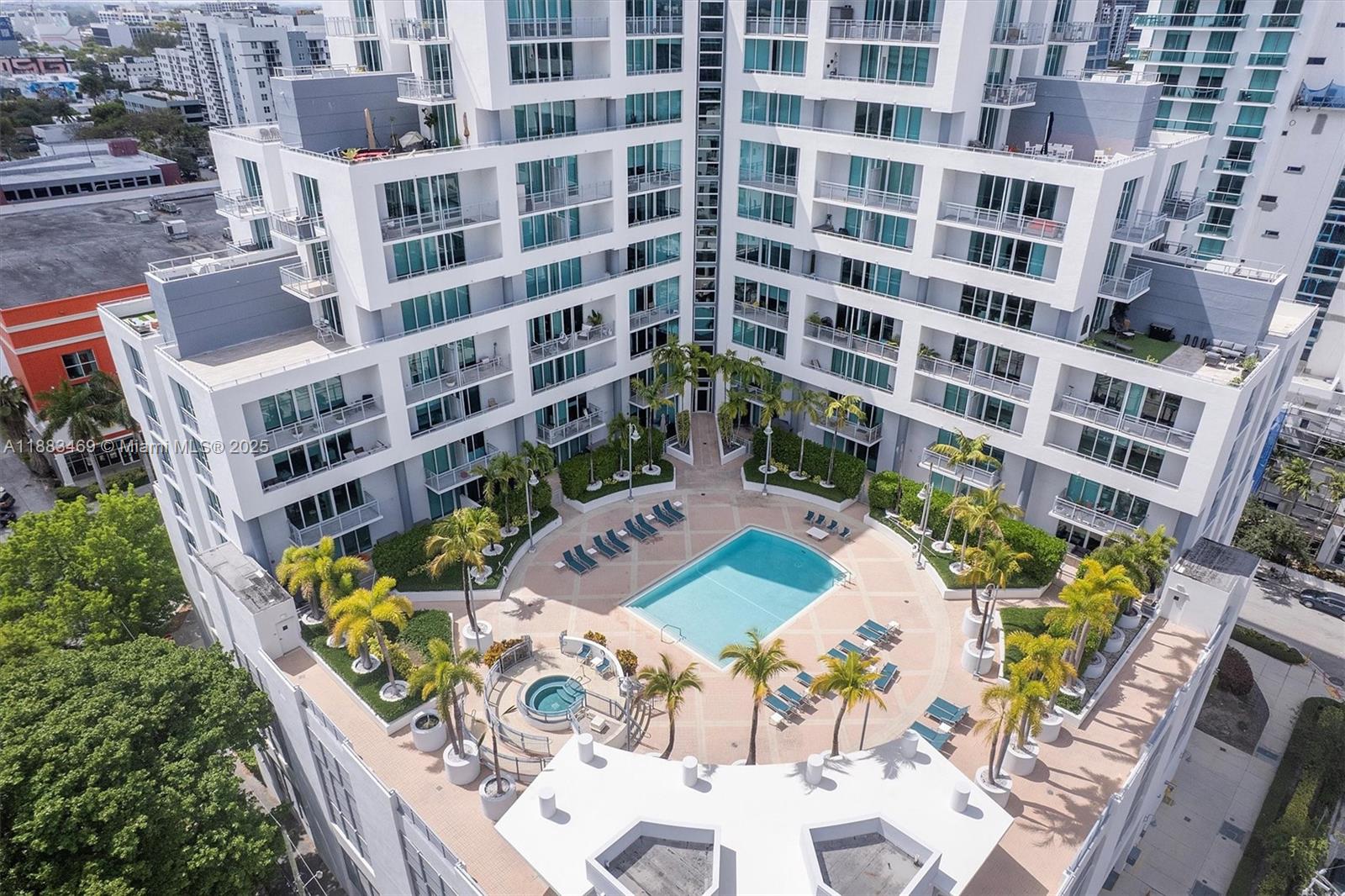 image City 24 Condo3