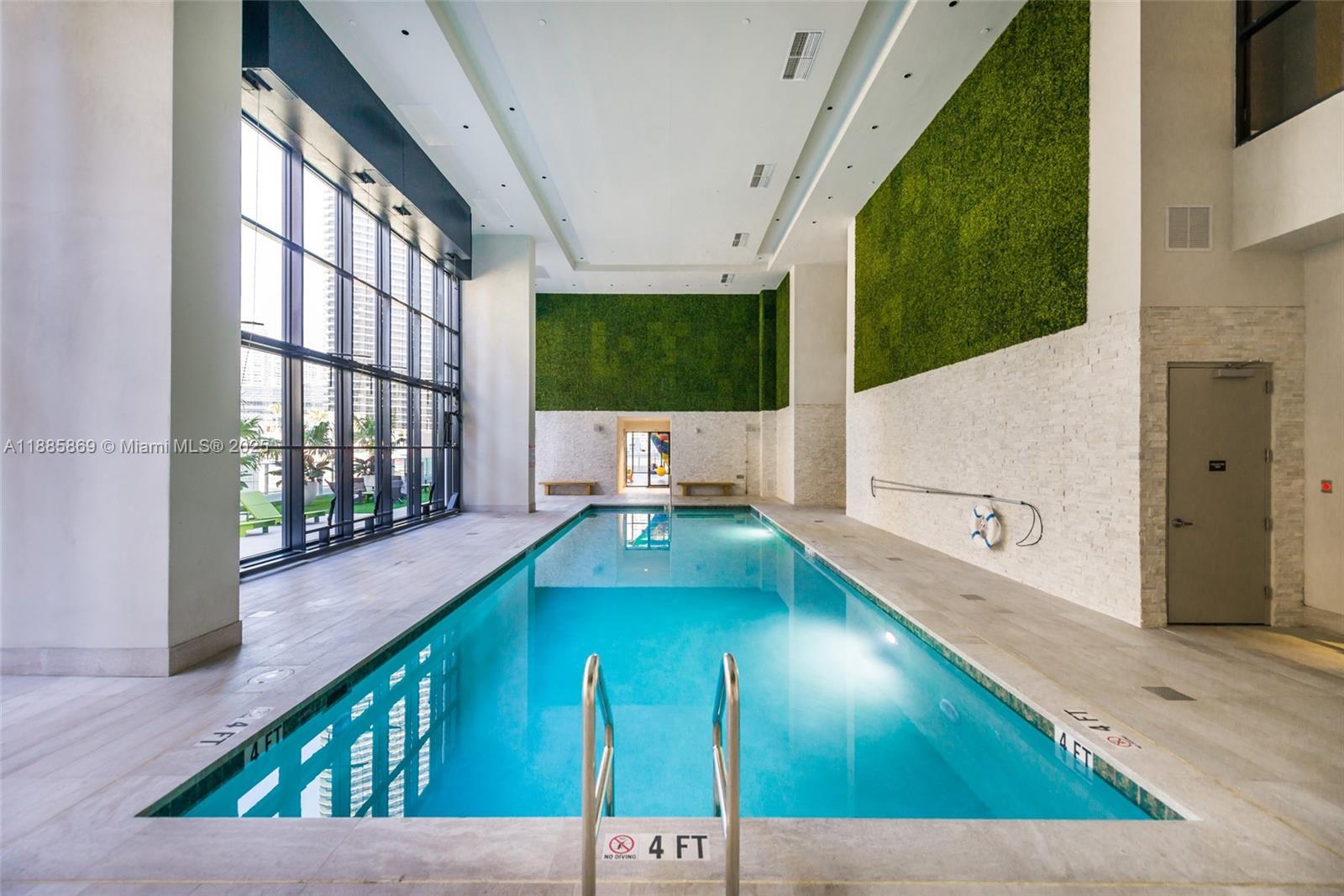 1010 Brickell Ave #3608