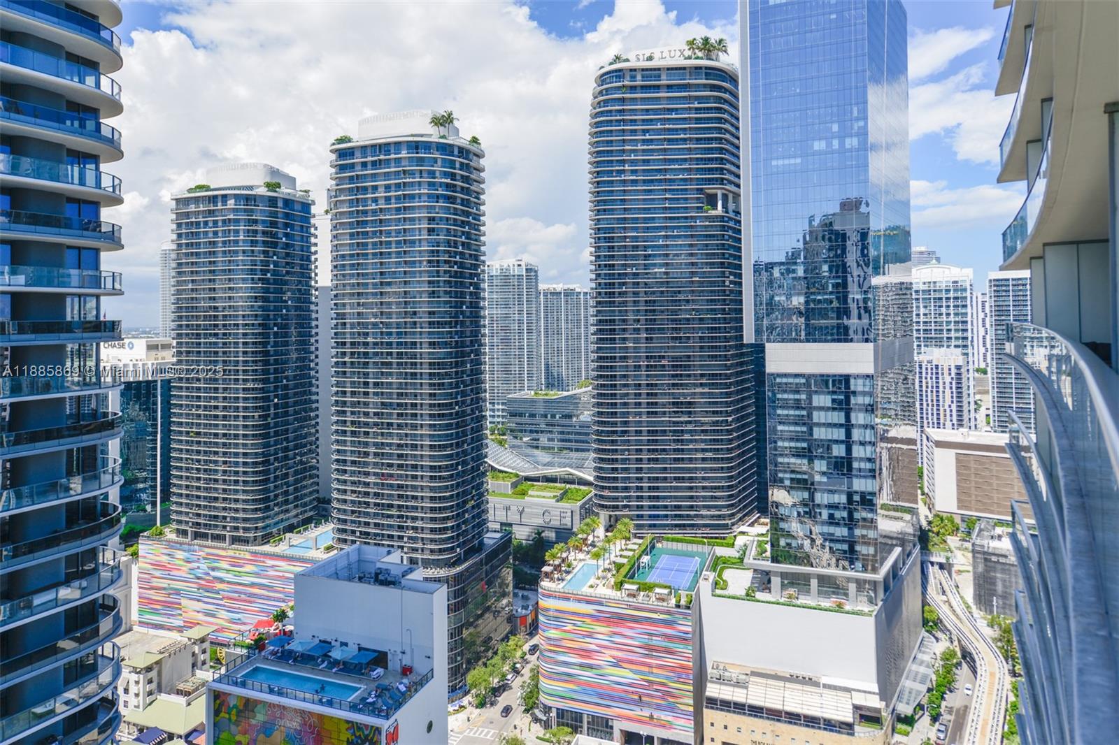 image 1010 Brickell Condo12