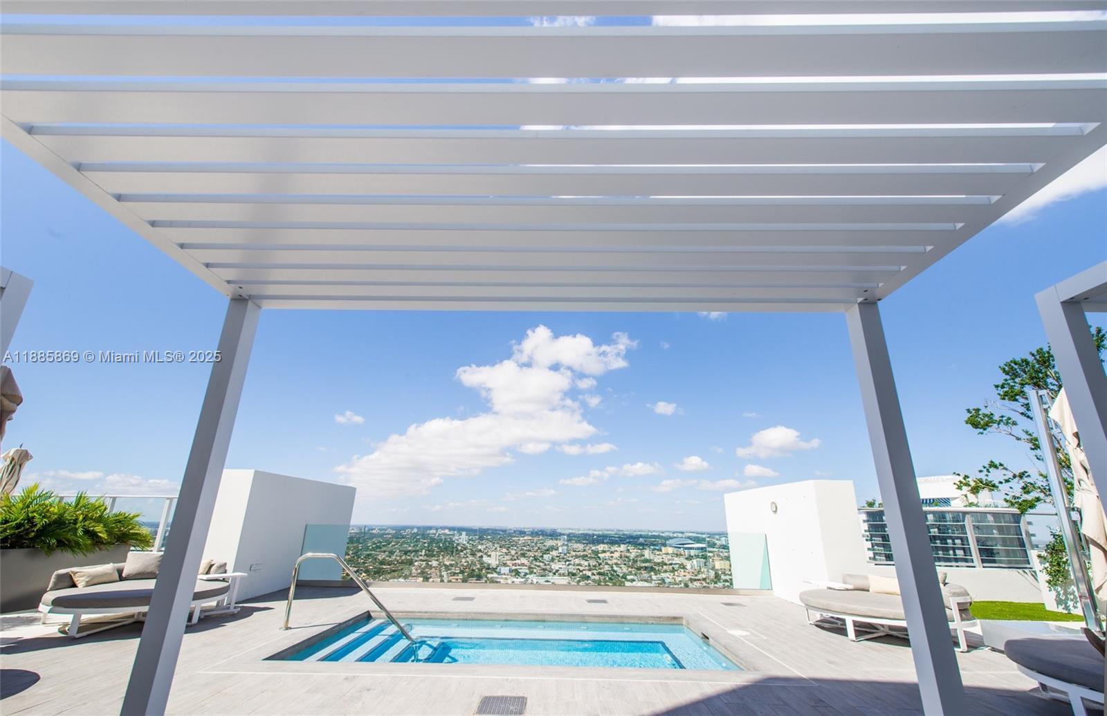 image 1010 Brickell Condo24