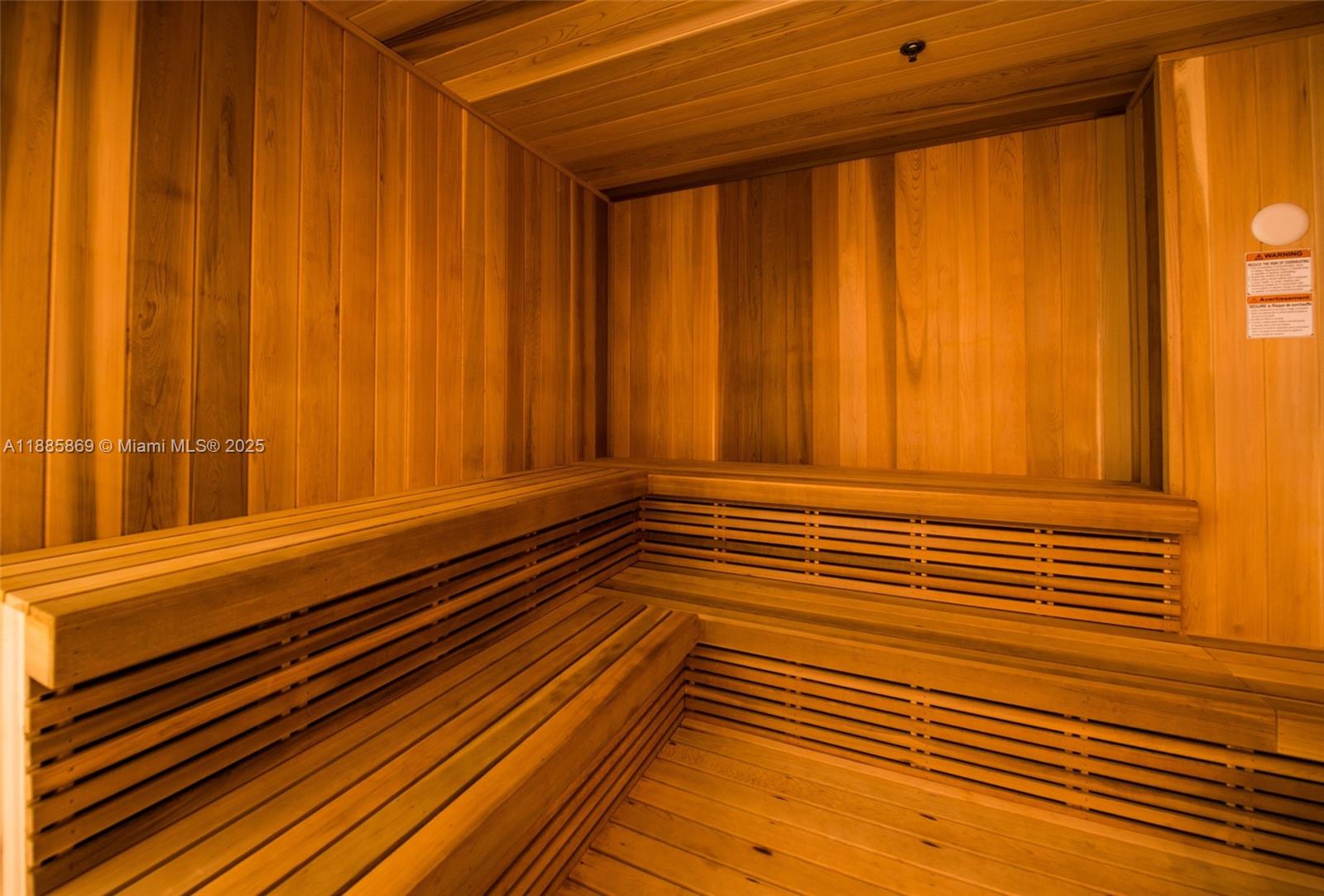 image 1010 Brickell Condo32