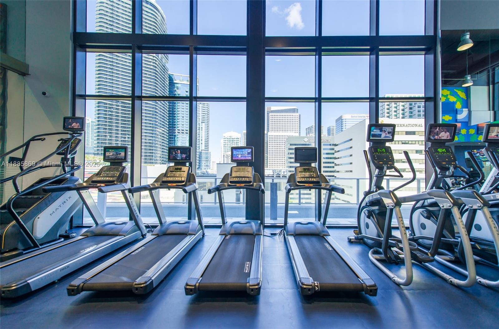 image 1010 Brickell Condo41