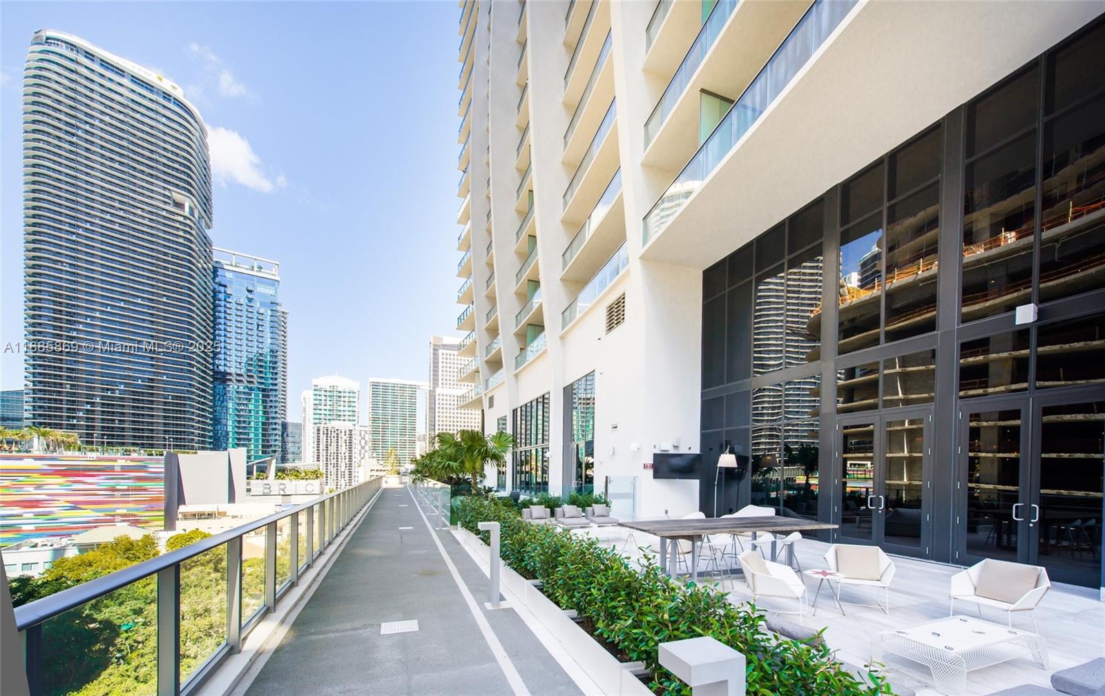 image 1010 Brickell Condo47