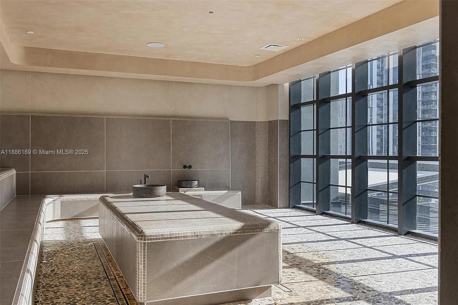 image Natiivo / Gale Residences16