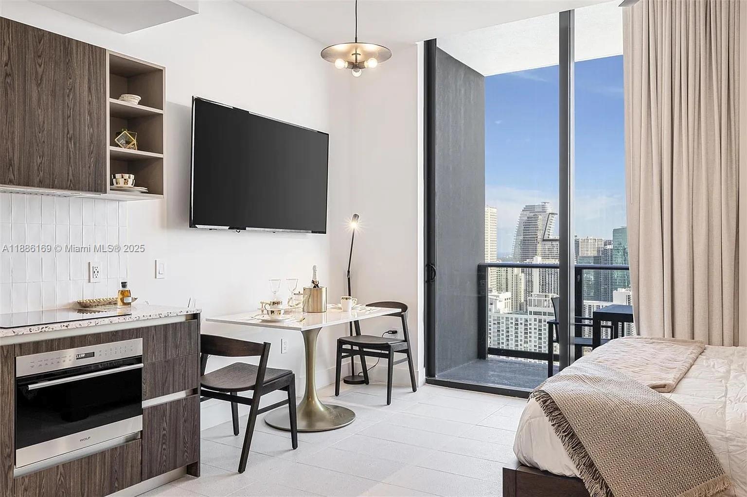 image Natiivo / Gale Residences3
