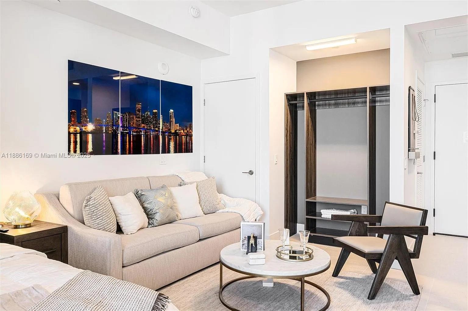 image Natiivo / Gale Residences4