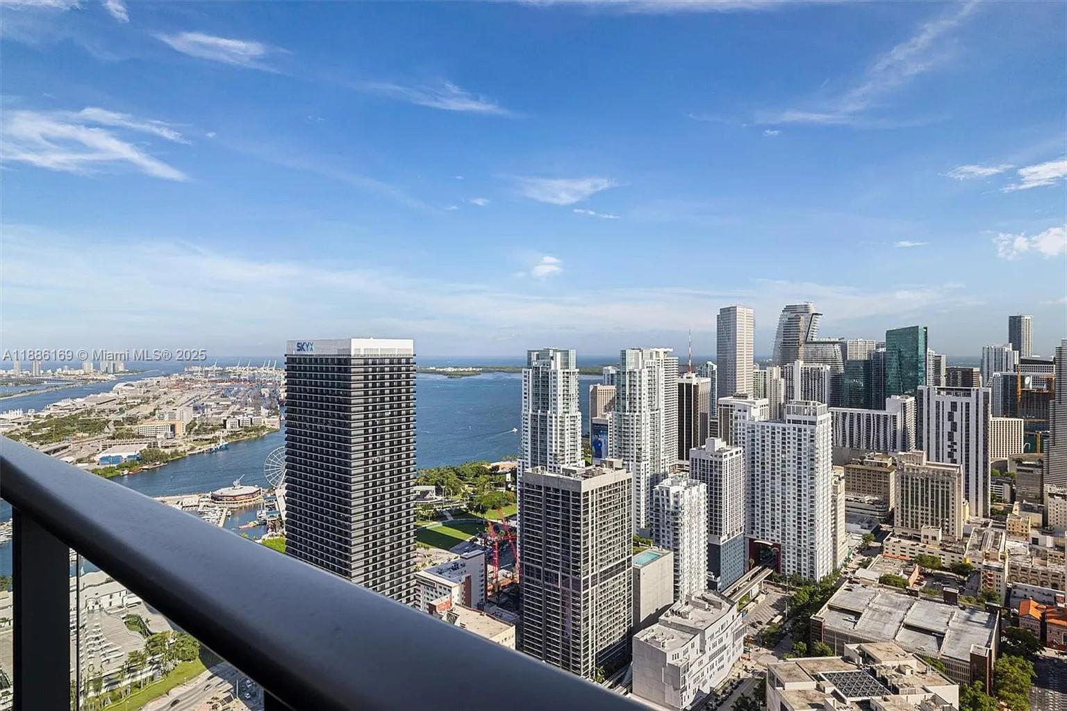 image Natiivo / Gale Residences7