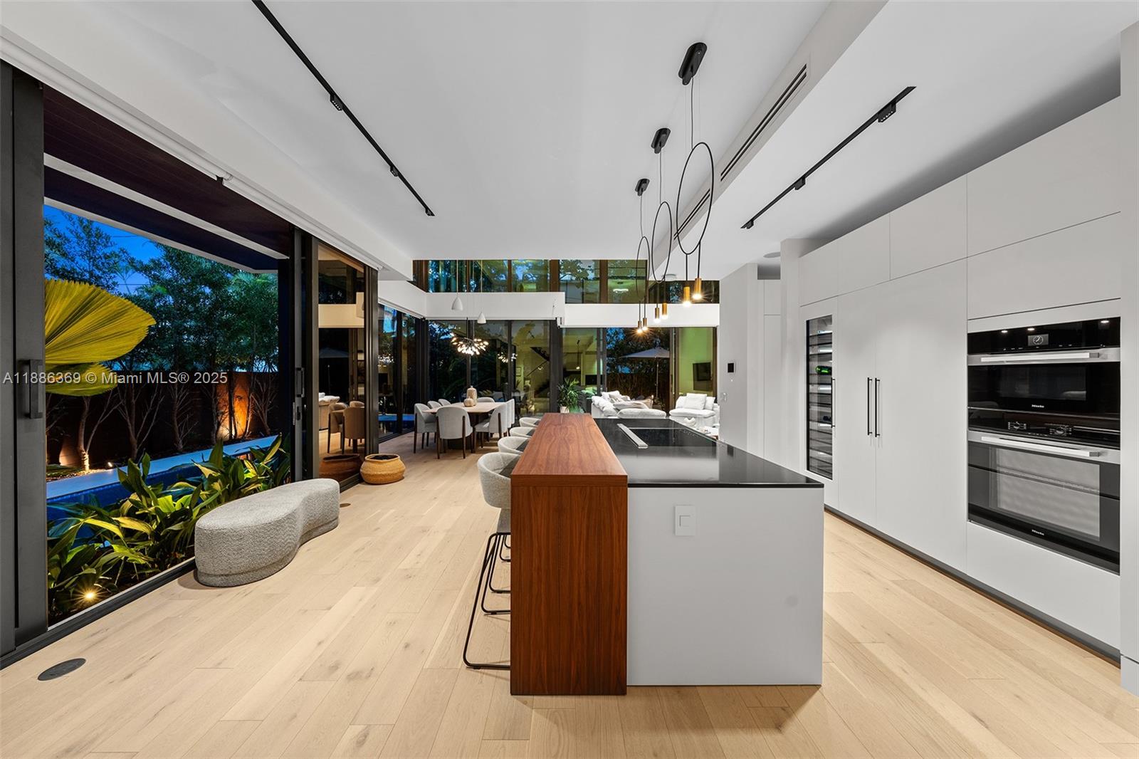 3306 NE 16th St Fort Lauderdale, FL 33304