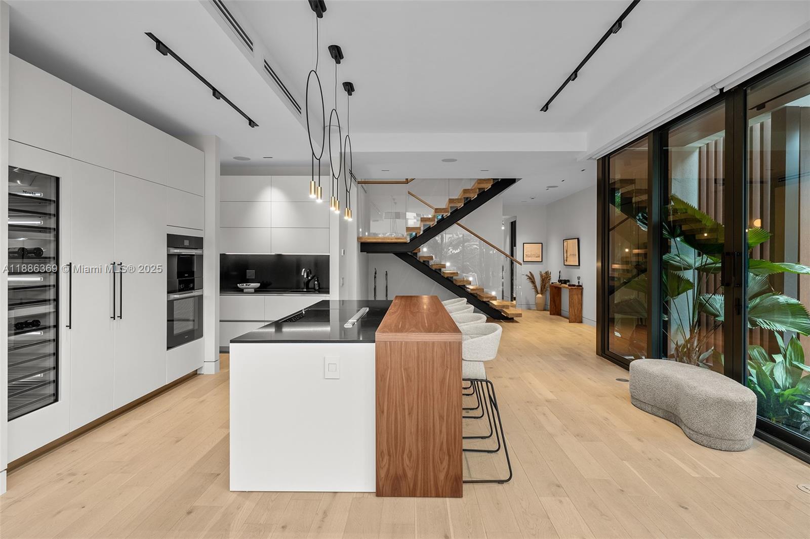 3306 NE 16th St Fort Lauderdale, FL 33304