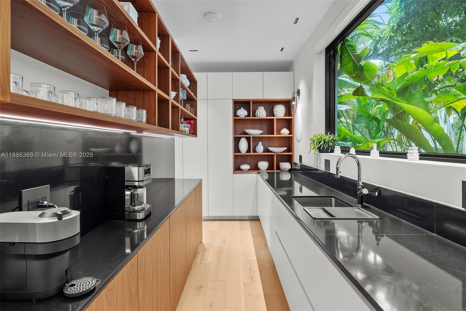 3306 NE 16th St Fort Lauderdale, FL 33304