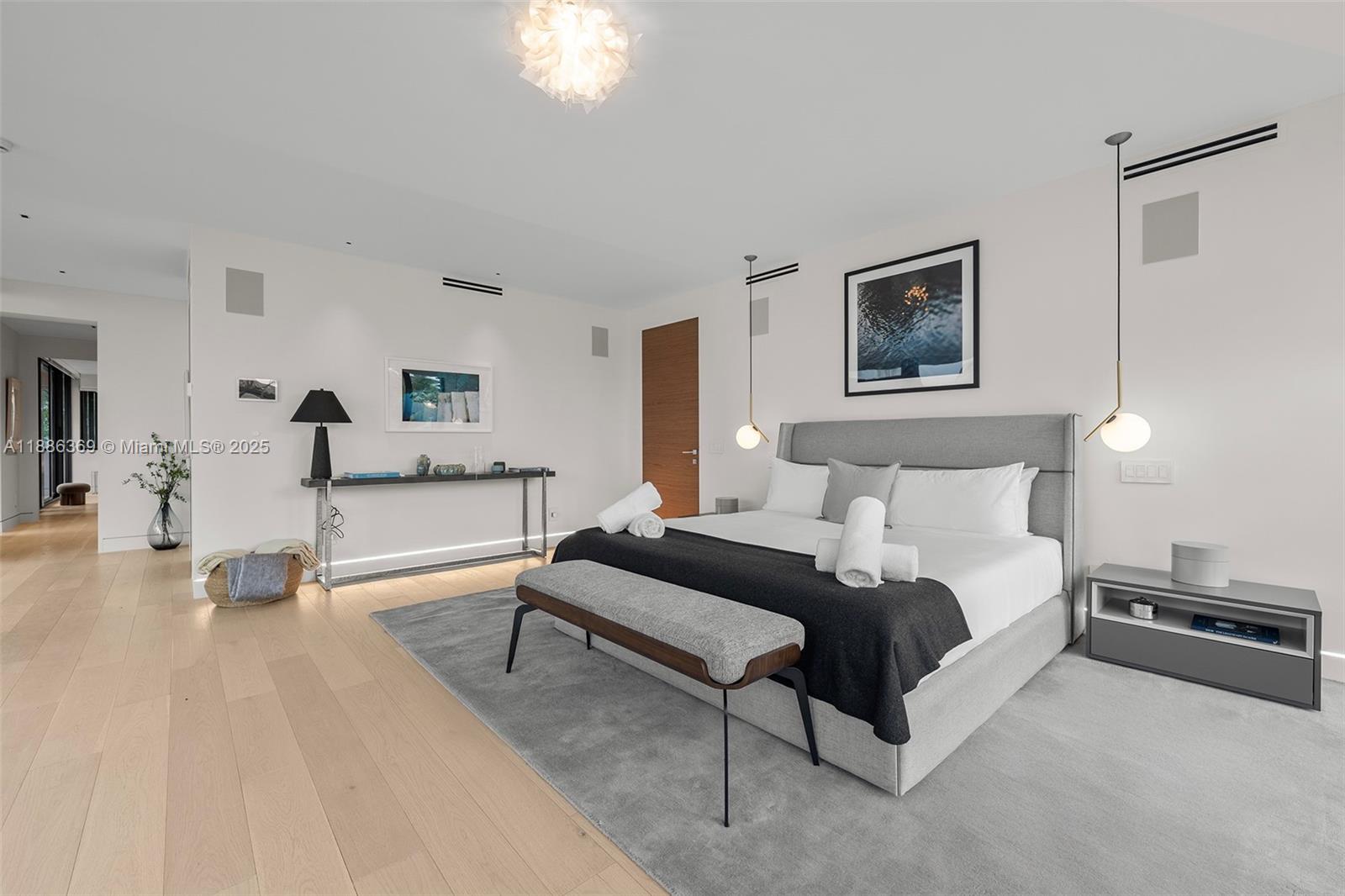 3306 NE 16th St Fort Lauderdale, FL 33304