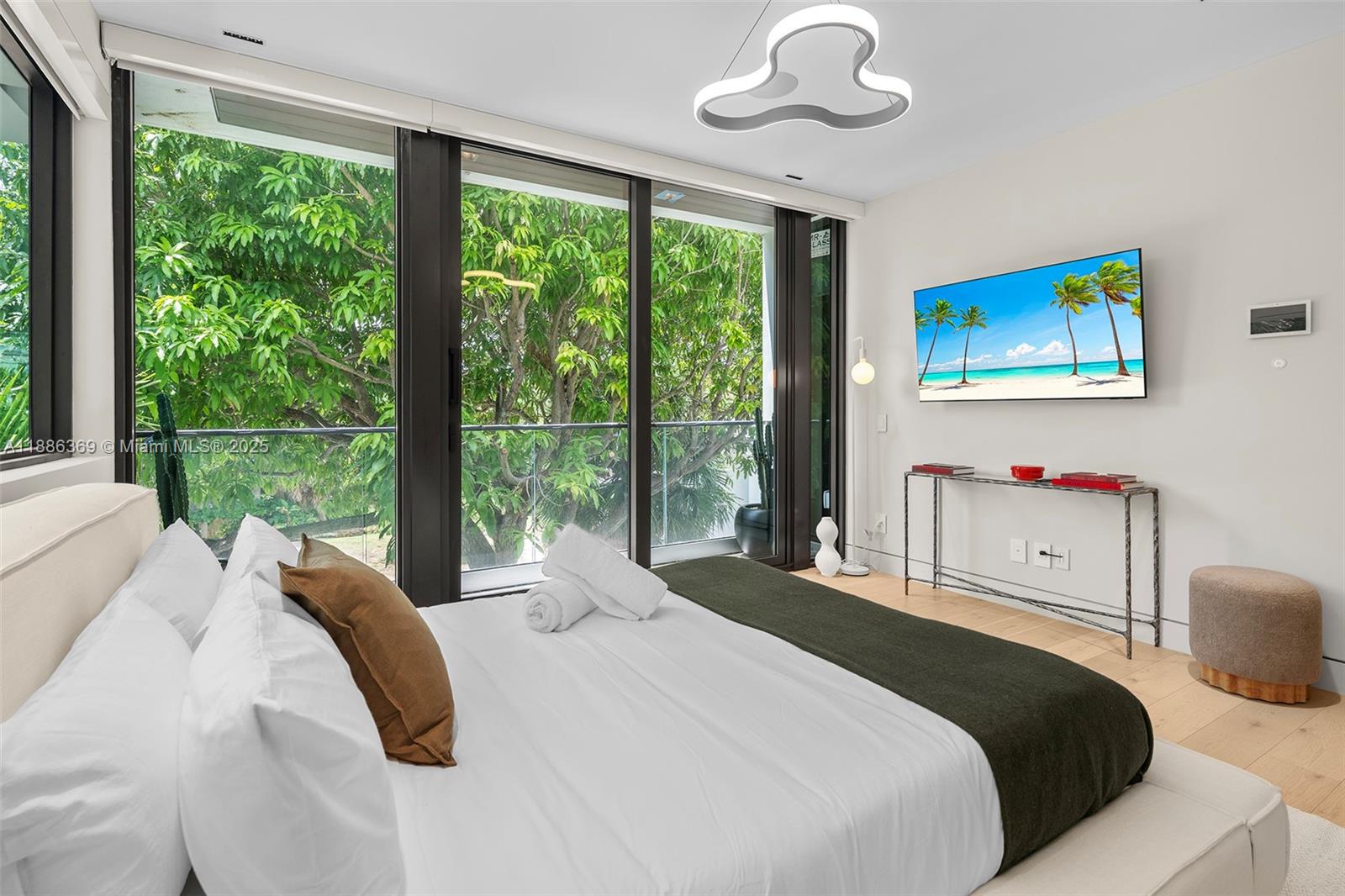 3306 NE 16th St Fort Lauderdale, FL 33304