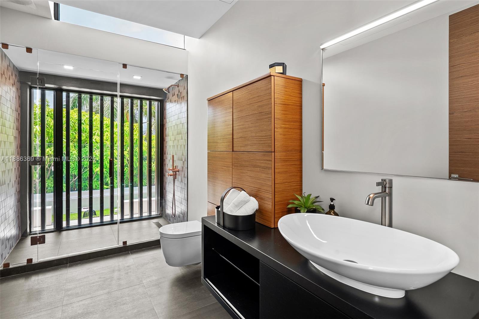 3306 NE 16th St Fort Lauderdale, FL 33304