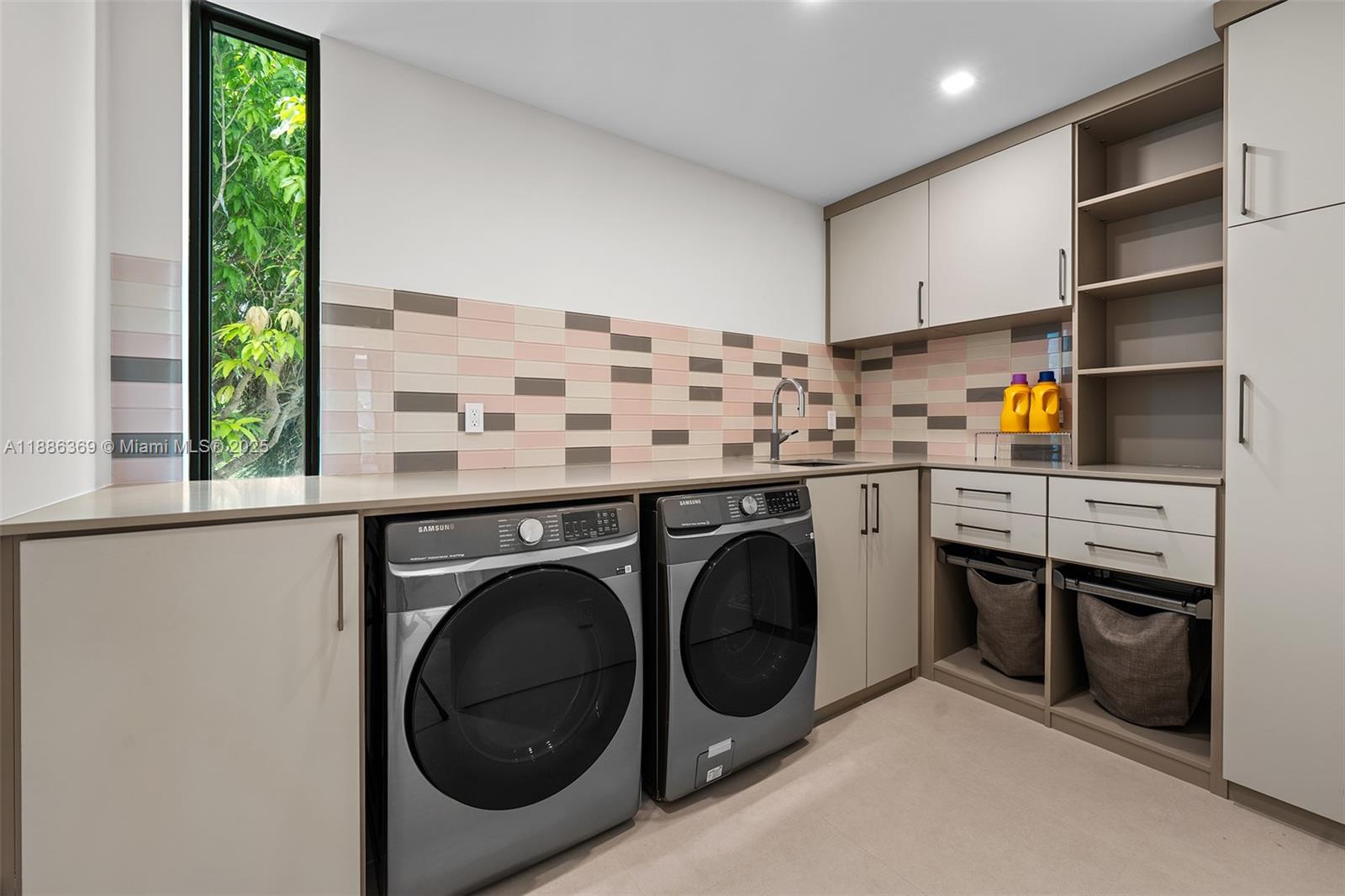 3306 NE 16th St Fort Lauderdale, FL 33304